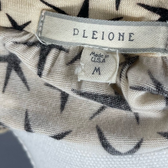 Pleione Star Patterned Sleeveless Knit Blouse Tank with Pleated Details Size M - Picture 10 of 10